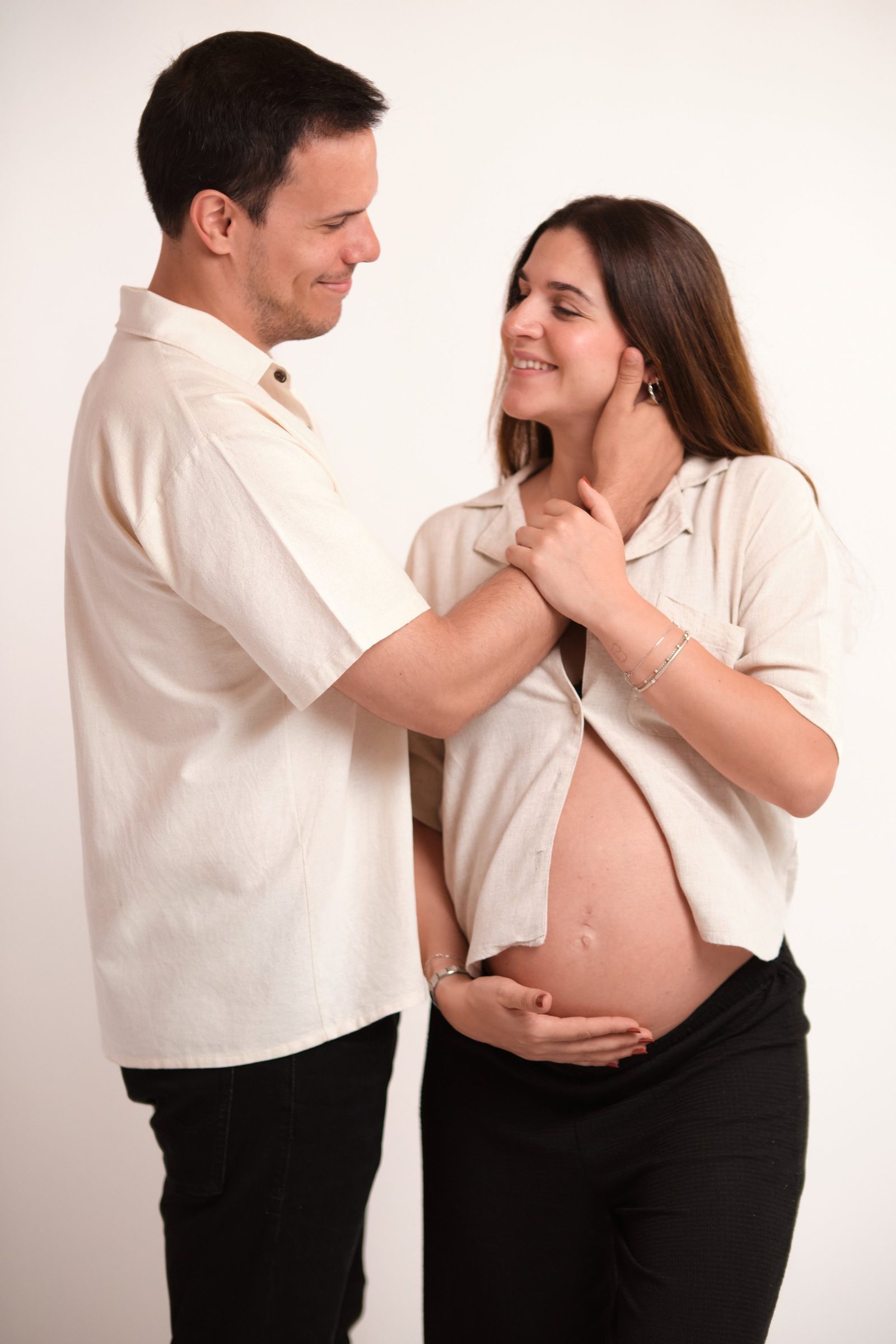 Pregnancy Photoshoot in Studio — Lux Photo Pro