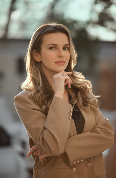 Portrait on Location \ outdoor — Lux Photo Pro