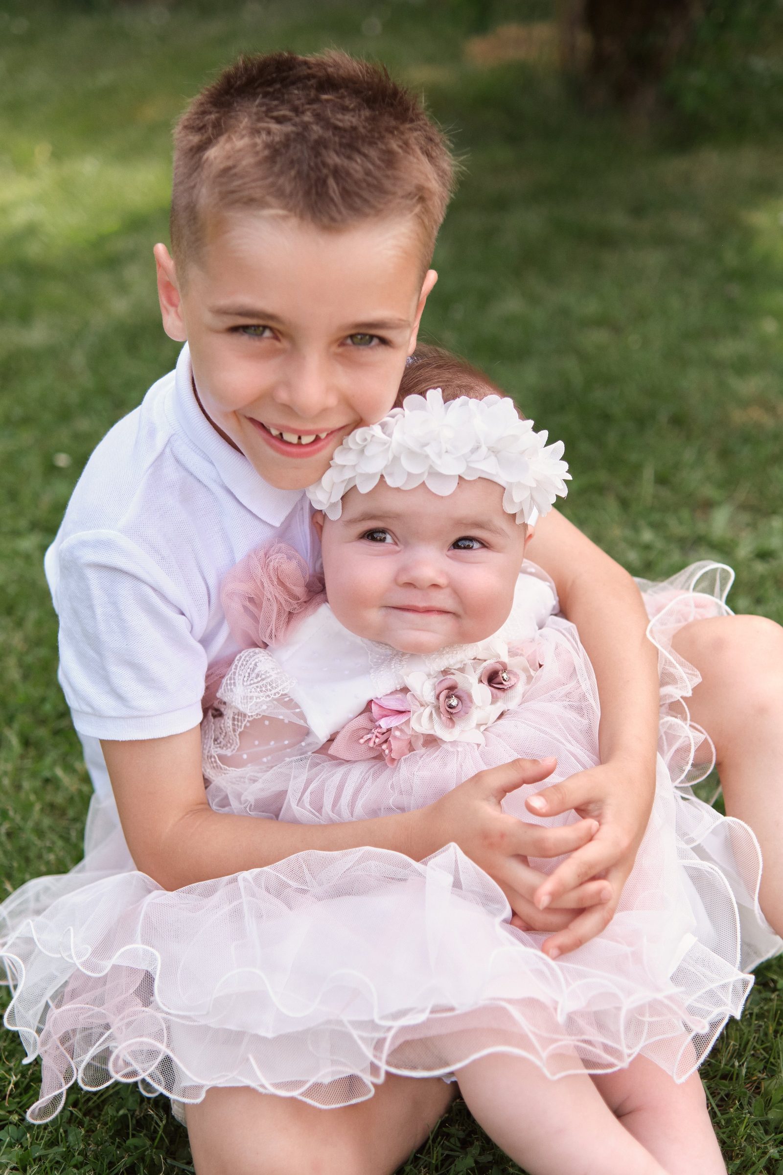 Newborn Photoshoot on Location — Lux Photo Pro