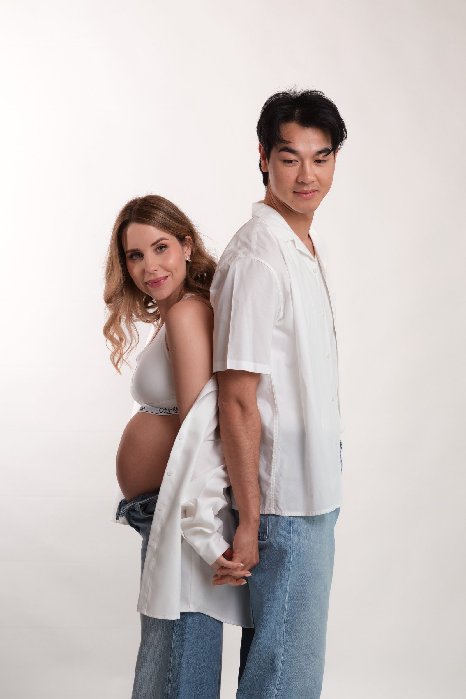 Pregnancy Photoshoot in Studio — Lux Photo Pro
