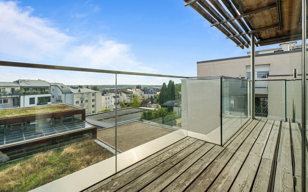 Studio terrace overlooking Belair